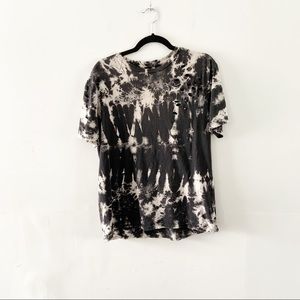 Amnesia Distressed Gray Tie Die Short Sleeves Shirt